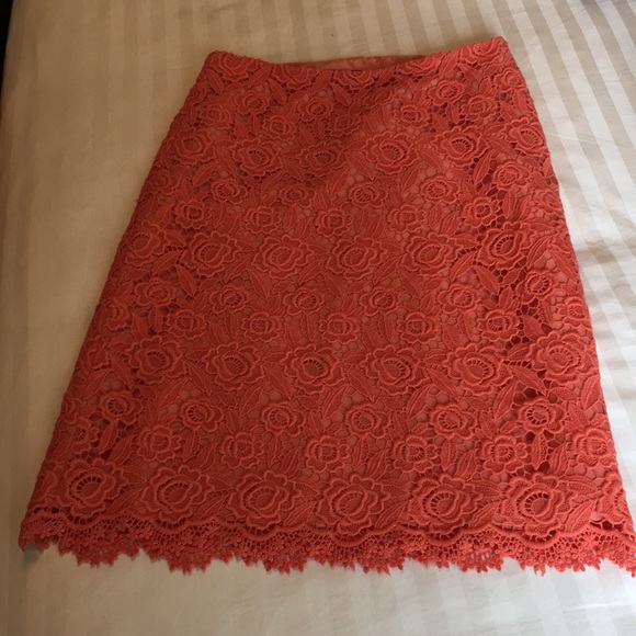 🌻Fabulous Talbots Lacy Skirt🌻 - Picture 2 of 8